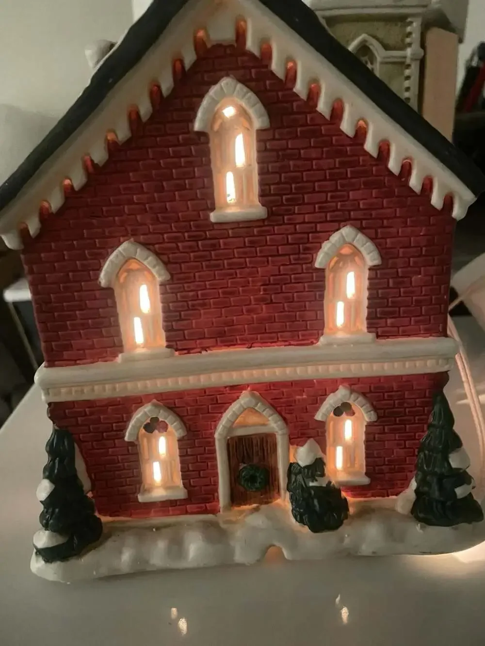 Village Square 1998 Christmas Lighted Church Decor